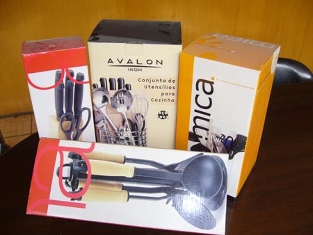 Caja de envío expreso de cartón rectangular personalizable